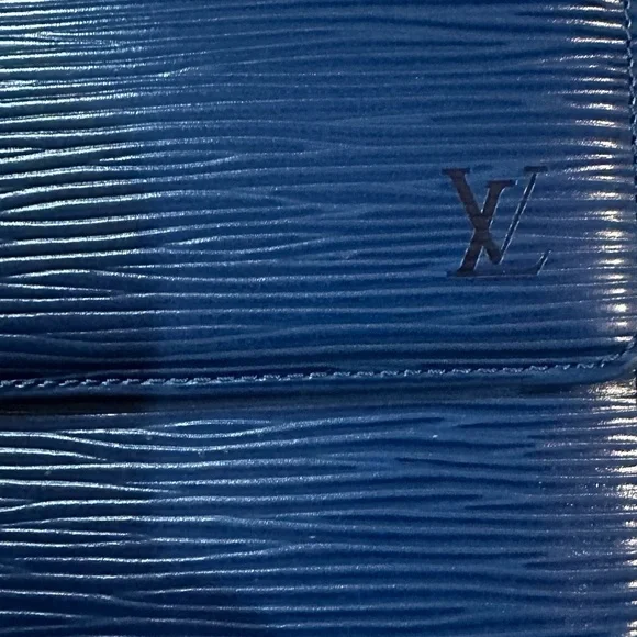 Louis Vuitton Blue Wallet - Picture 3 of 9